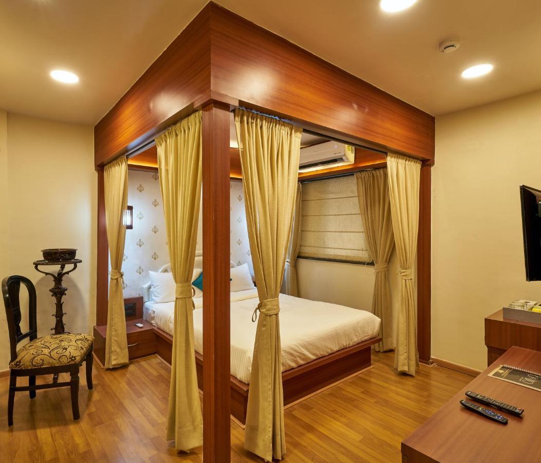 Tranquil La Casa Hotel Pune Exterior foto